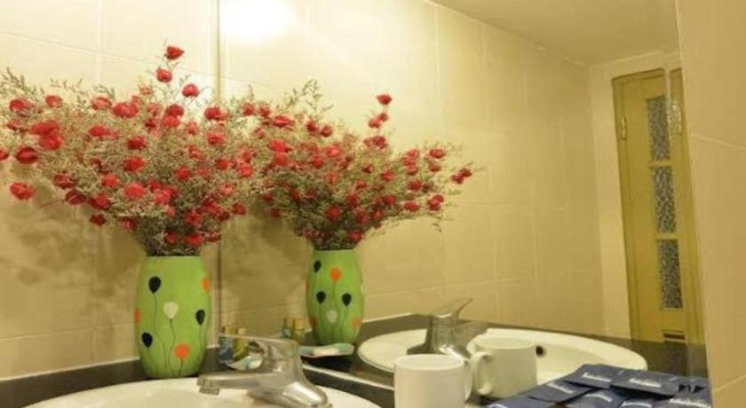 Hanoi Serenity Hotel 2 Экстерьер фото
